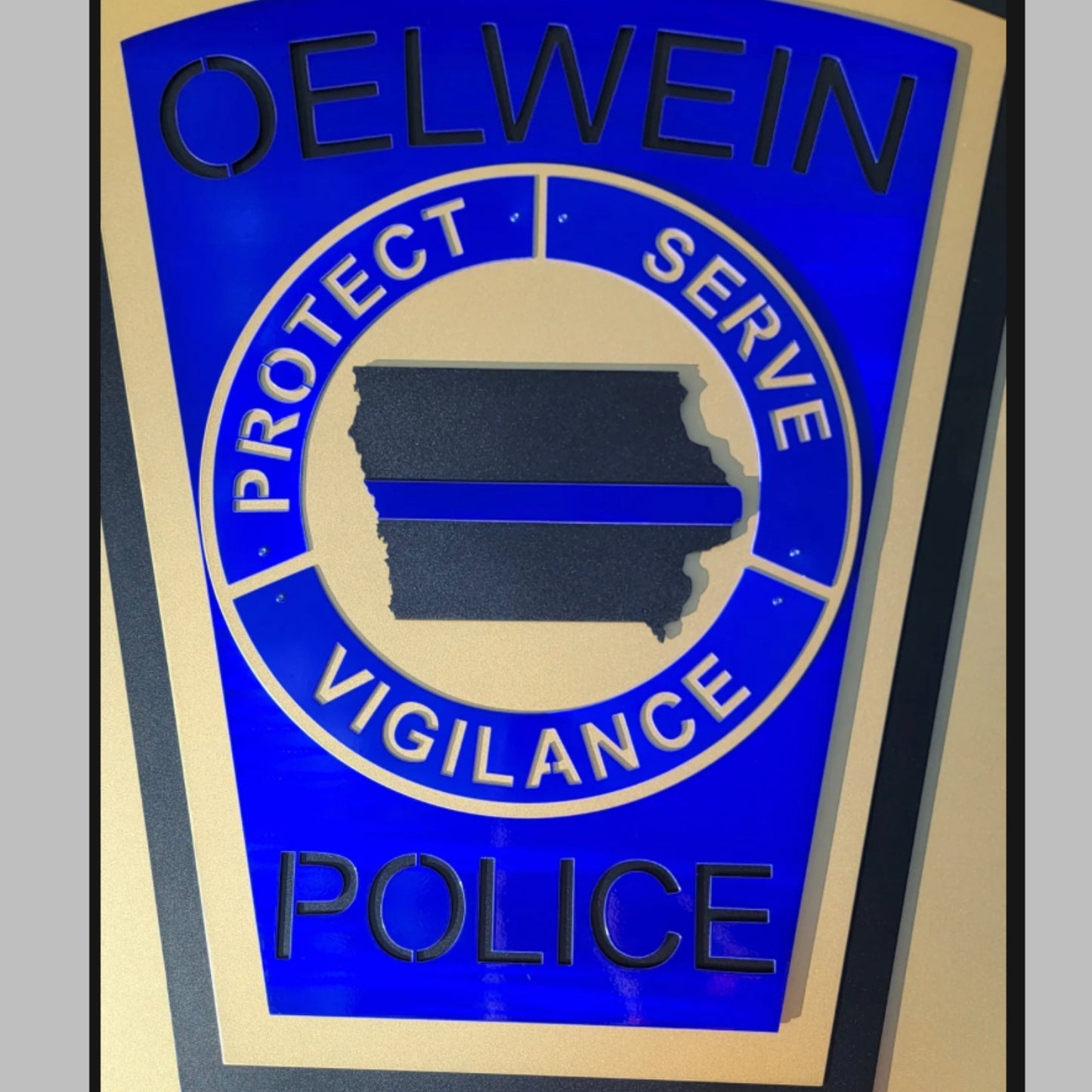 Oelwein Police Badge